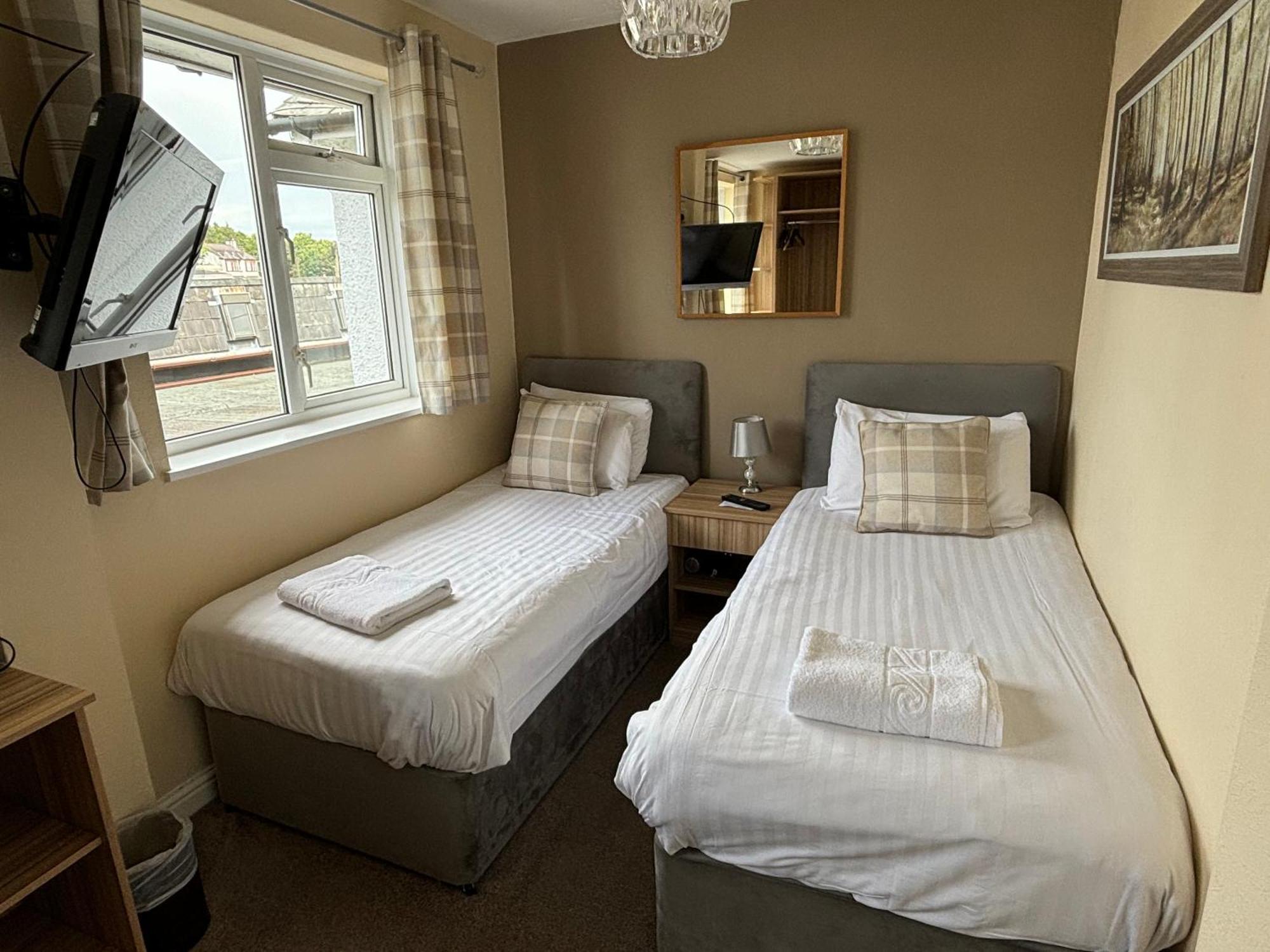 Solway Lodge Hotel Gretna Green Bagian luar foto
